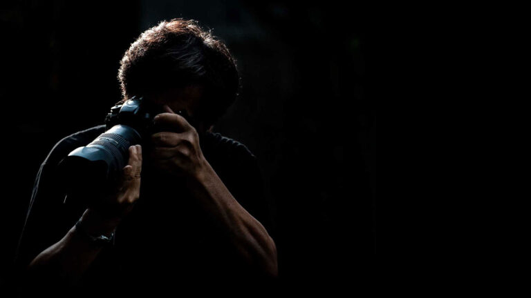 Shoot at the Perfect Moment: Where Timing Meets Magic